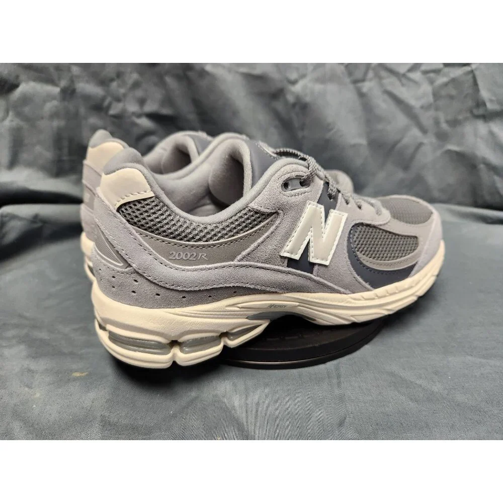 New Balance Boys 2002 Sneakers GC2002ST Suede Grey Size 6 NEW IN BOX! - Picture 8 of 11